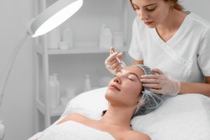 ESTÉTICA E COSMETOLOGIA AVANÇADA